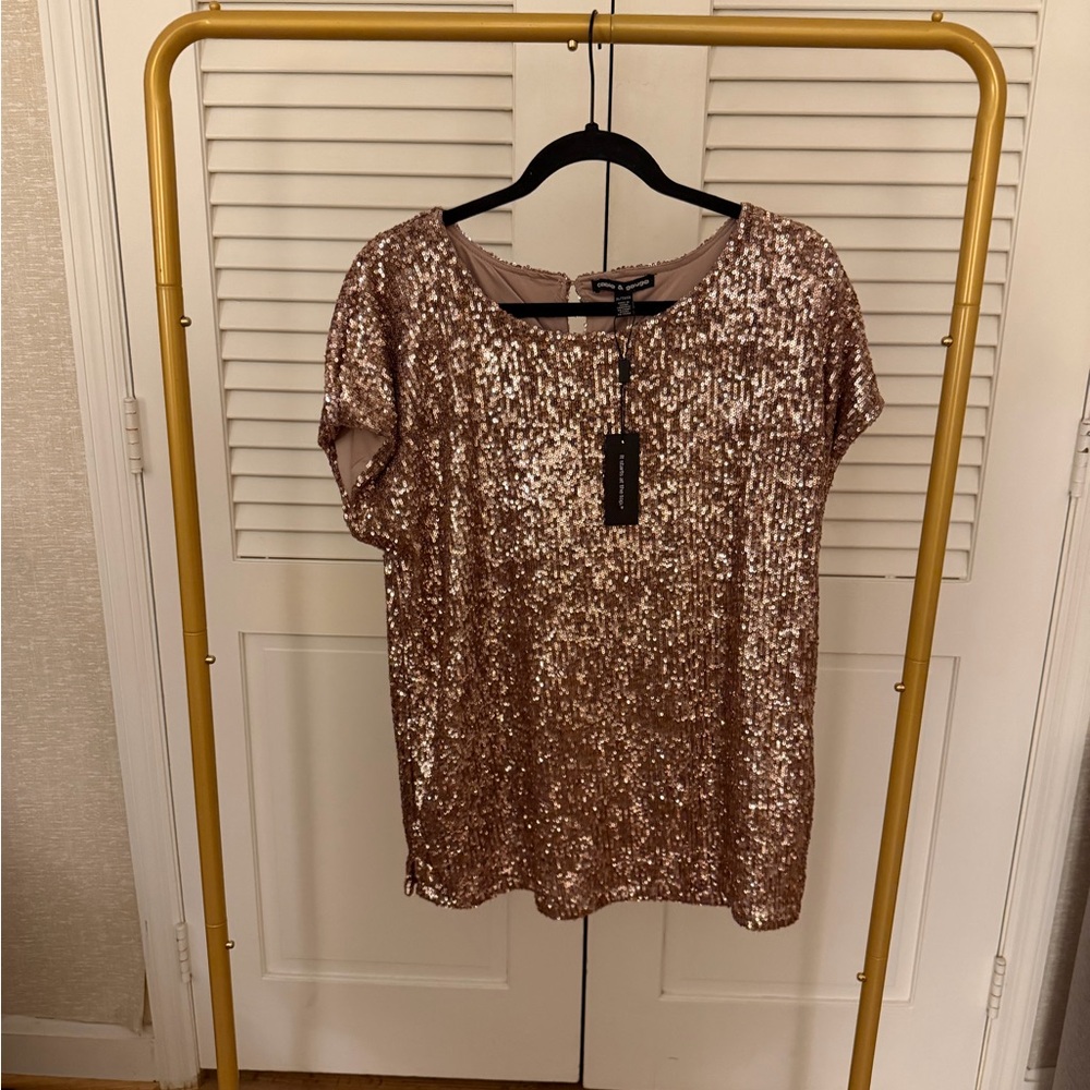 Cable & Gauge Rose Gold Sequin Short Sleeve Top